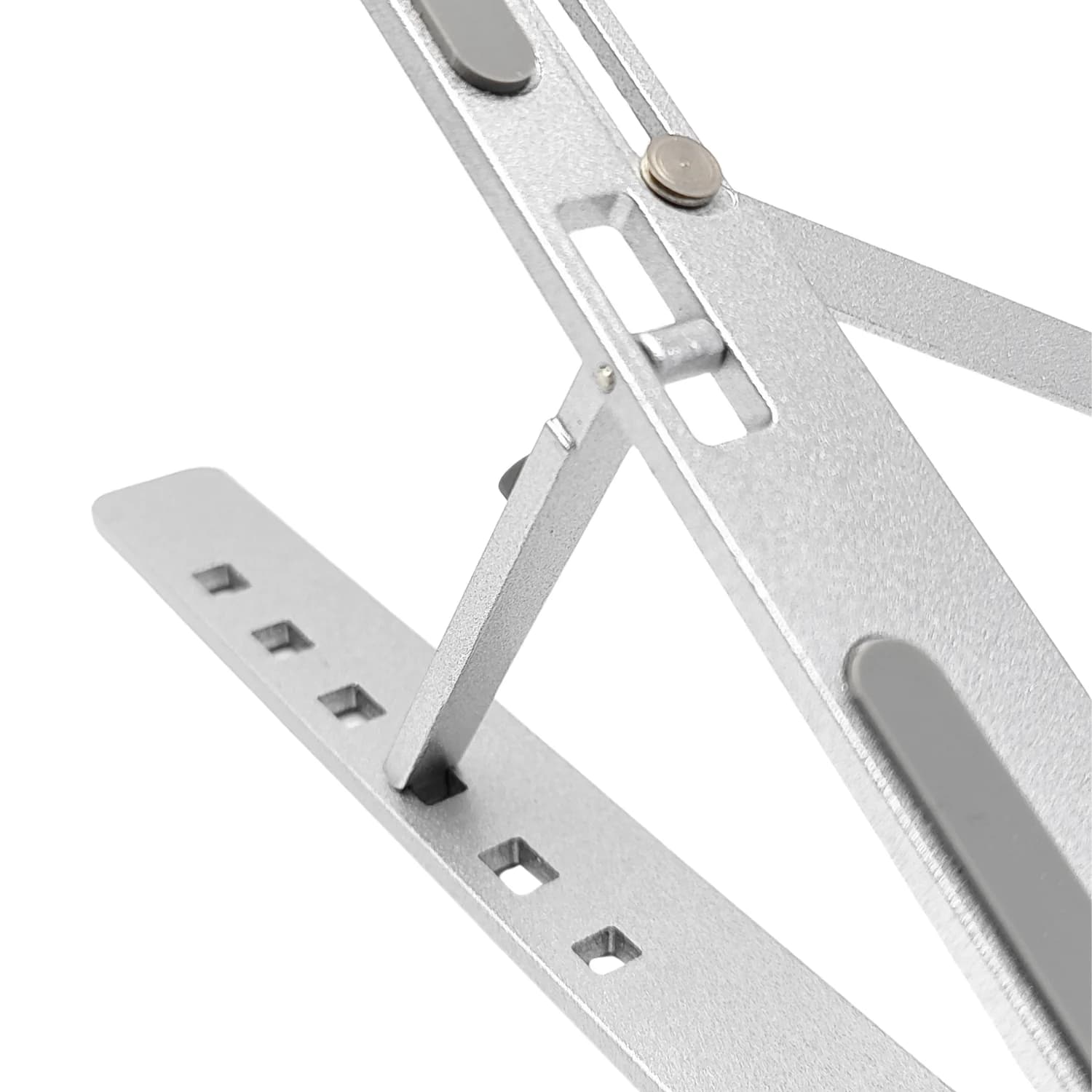 Detalhe do suporte para notebook ajustável em alumínio cinza com estrutura resistente e encaixes ajustáveis