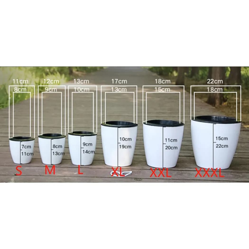 Vasos Jácotei autoirrigáveis branco com tampa preta em tamanhos S a XXXL com medidas detalhadas