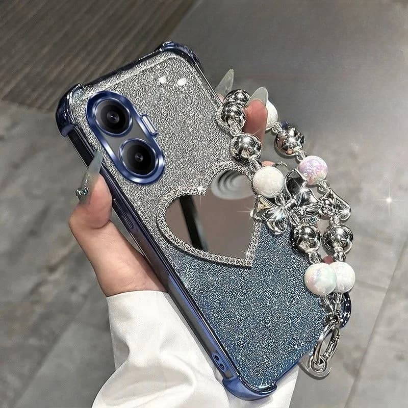 Capa para Xiaomi Poco X7 azul com glitter e pulseira decorativa prateada com coração espelhado
