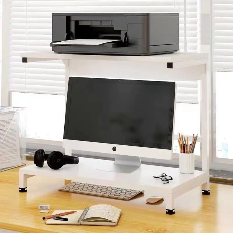 Organizador de mesa branco com prateleira dupla para monitor e impressora, acessórios de escritório sobre madeira clara