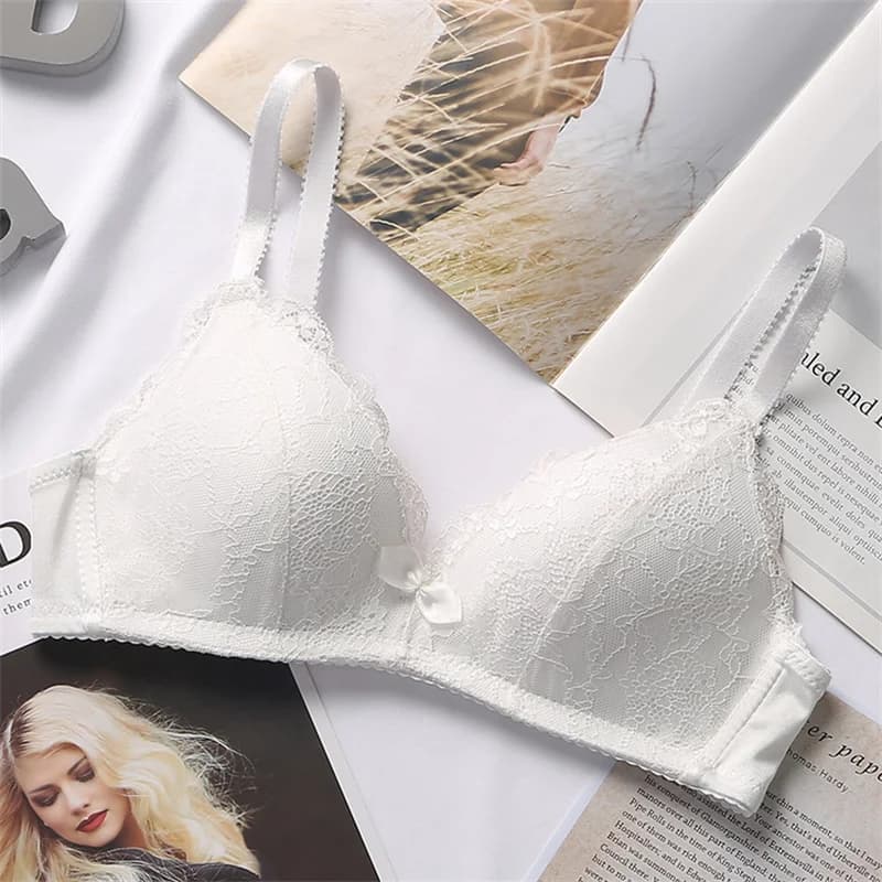 Sutiã feminino push up branco com renda floral e laço central, modelo 3/4 cobertura