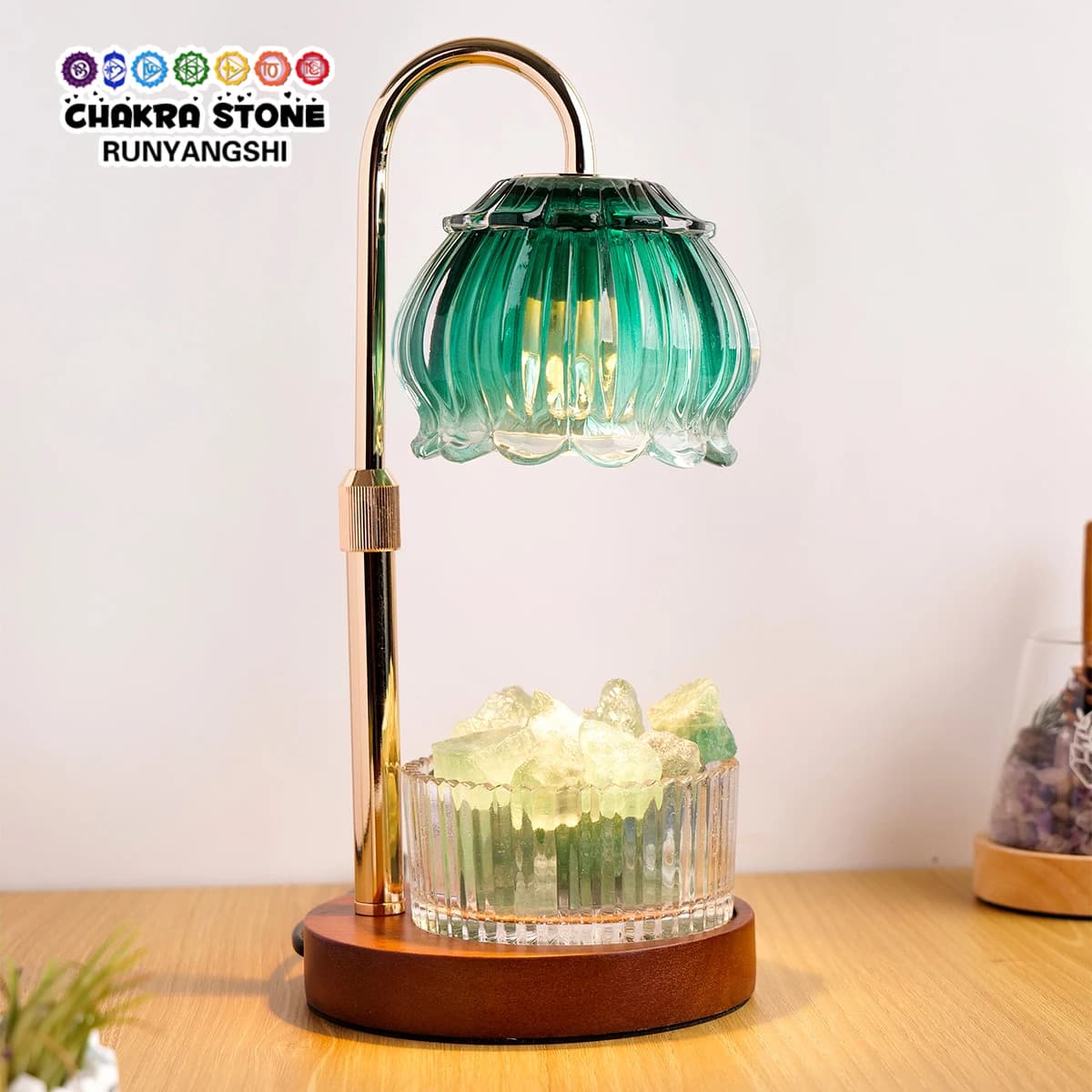 Luminária de mesa vintage de cristal verde com base de madeira