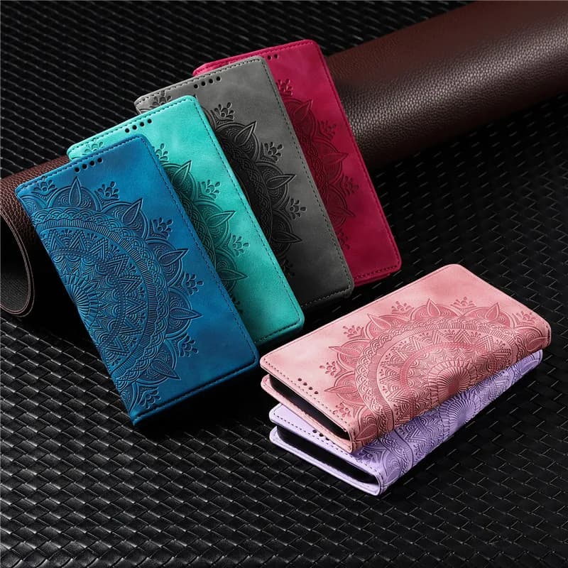 Capas para celular Motorola Moto G86 flip carteira em couro com design mandala em várias cores