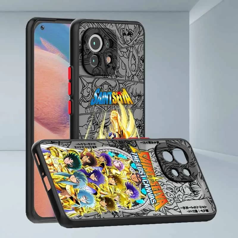Capa para Xiaomi Redmi Note com design Saint Seiya colorido e fundo cinza fosco translúcido