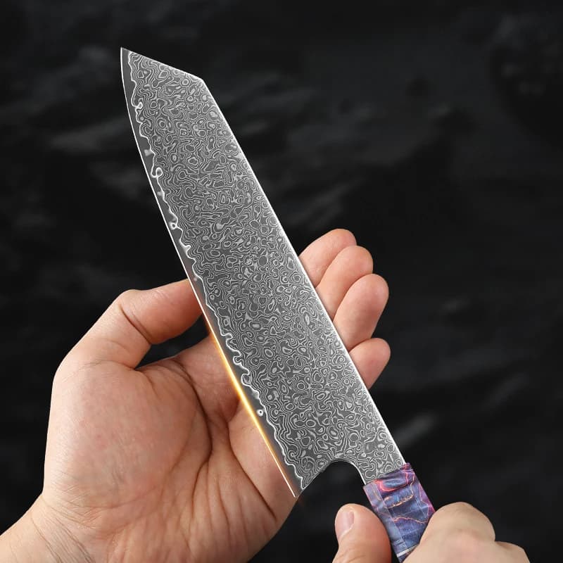 Lâmina da faca Kiritsuke japonesa em aço damasco com padrão natural detalhado