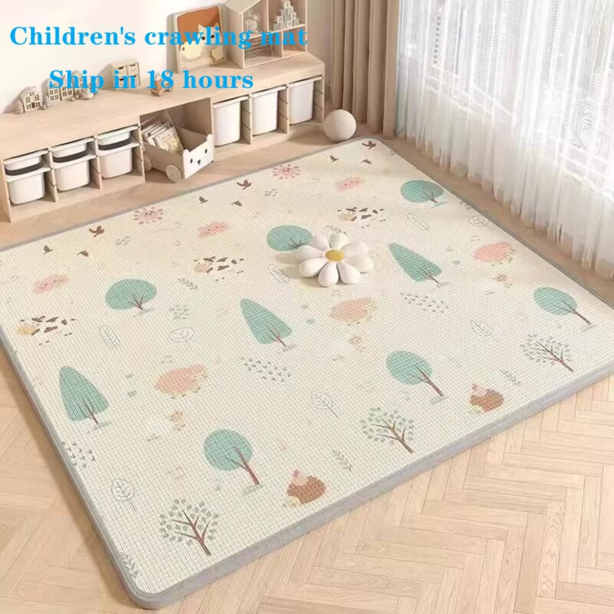 Tapete infantil para brincar com desenhos animados, árvores e animais.