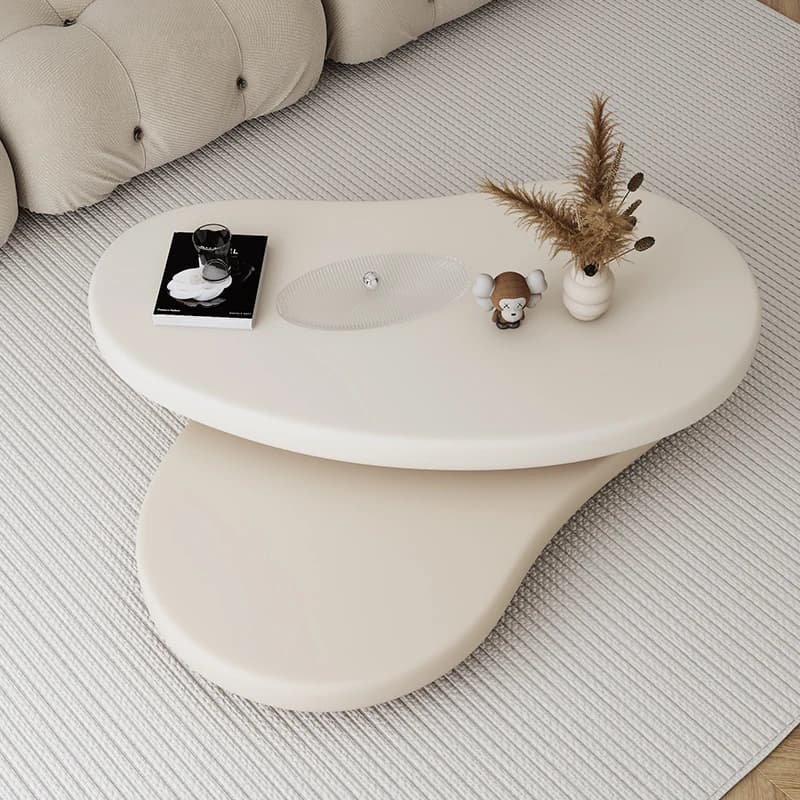 Mesa de centro minimalista em forma de concha branca com decoração escandinava