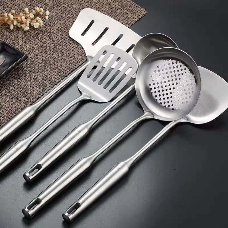 Conjunto de utensílios de cozinha em aço inoxidável 304 com espátula, concha com furos, espátula e colher com cabo longo