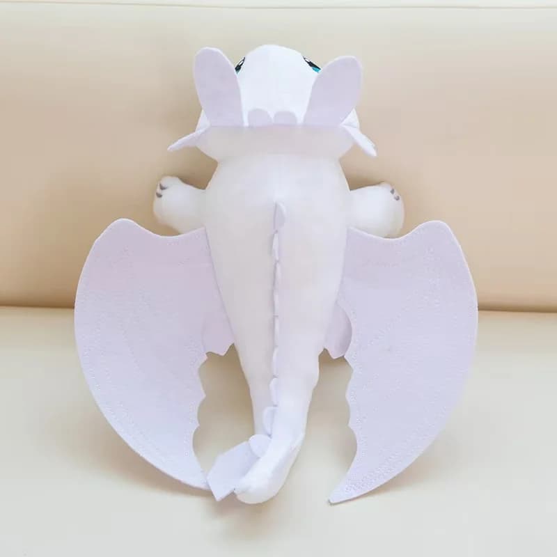 Brinquedo de pelúcia dragão fofo branco com asas grandes e detalhes em tecido macio