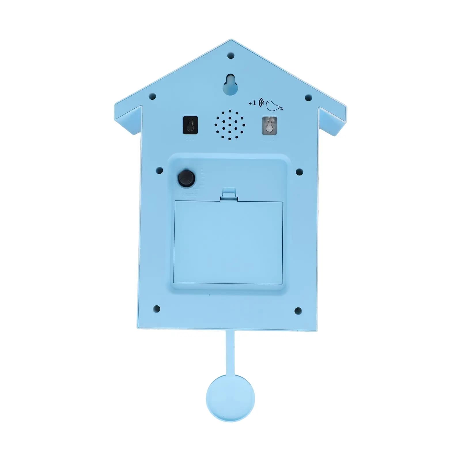 Relógio de parede em forma de casa azul com detalhes em ABS para cozinha e sala de estar.