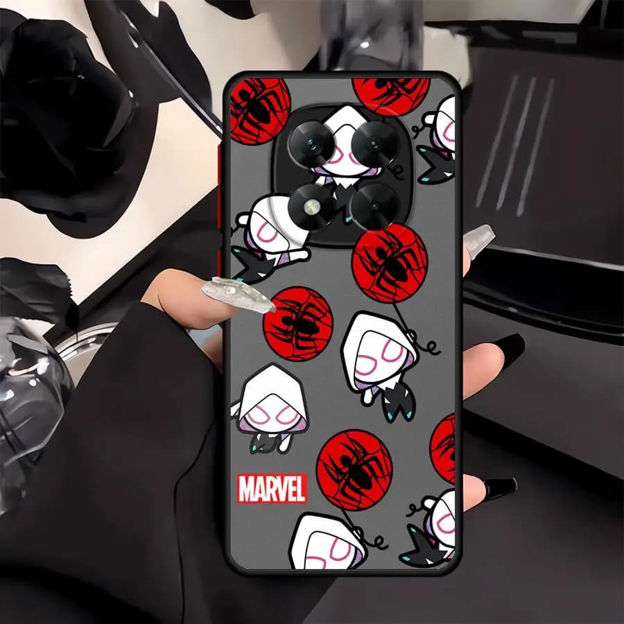Capa cinza para Xiaomi Redmi Note 15 com estampa Marvel Homem-Aranha e logo vermelho