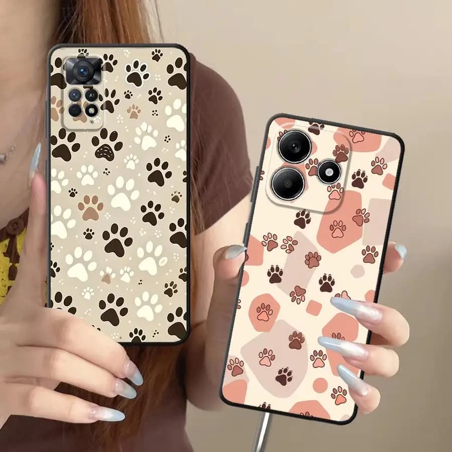Capa de telefone Xiaomi com estampa de patinha de cachorrinho rosa e marrom