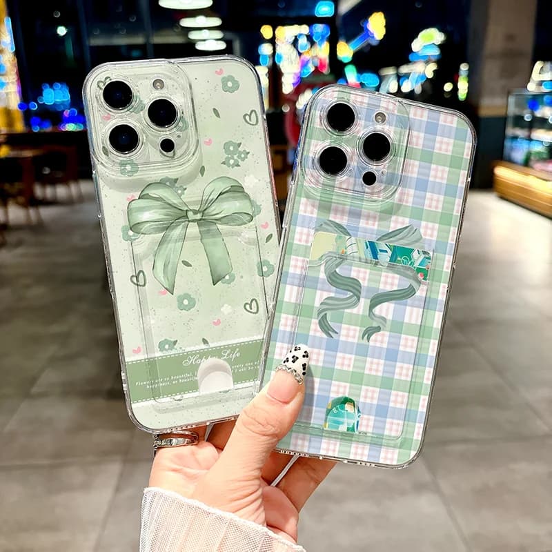 Capa de telefone transparente para iPhone 11 Pro Max com laço verde e padrão quadriculado