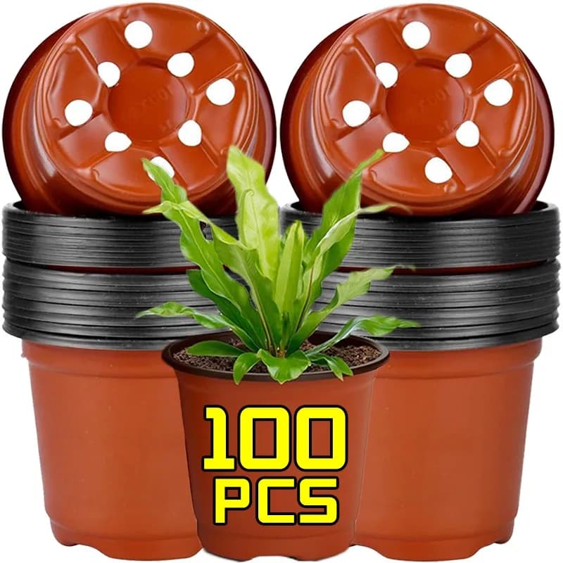 Vasos de plástico marrom e preto para plantio, 100 peças, com uma planta verde no centro