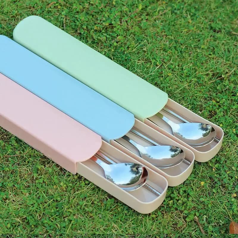 Conjunto de talheres portátil aço inox 4 peças com estojo em cores pastel verde, azul e rosa