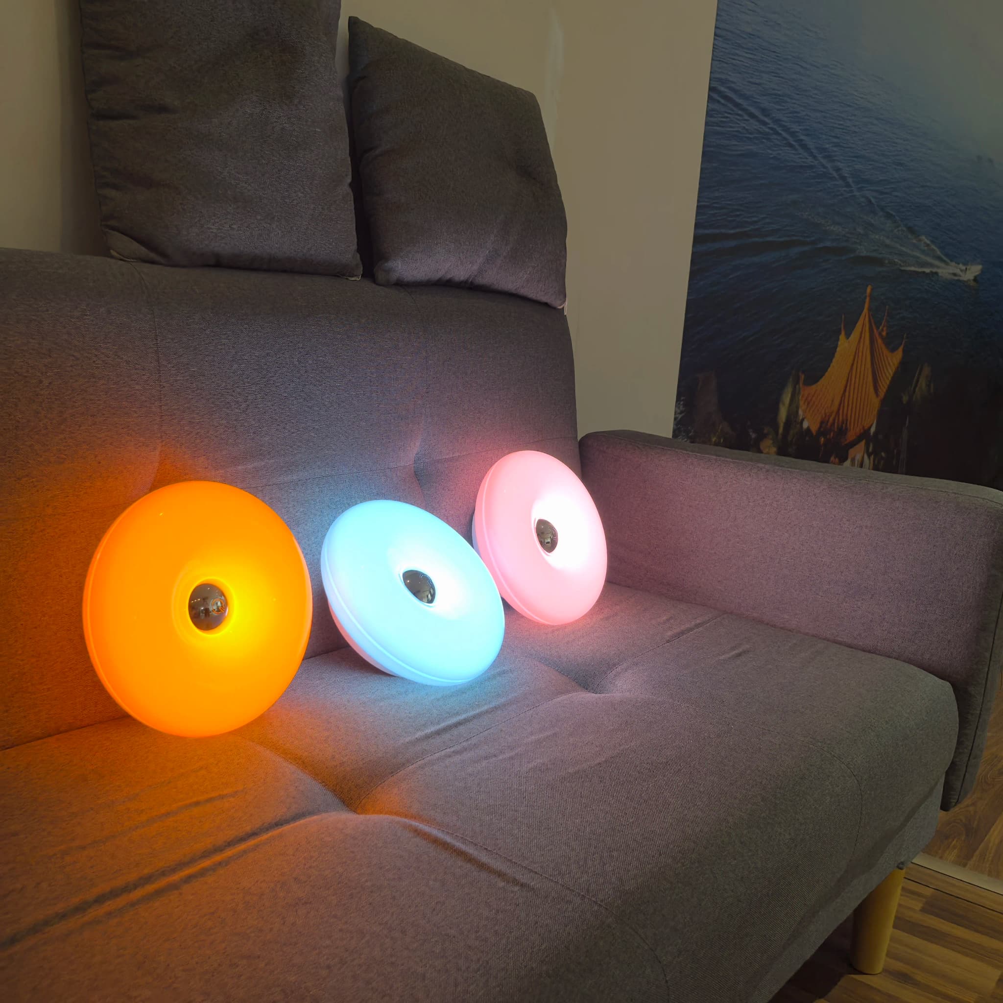 Luminária de Mesa e Parede LED em Formato de Rosquinha, Luz Ambiente Portátil, Carregamento USB - Bateria de Lítio Integrada de 1800mAh, Ajustável em 3 Temperaturas de Cor - Regulagem de Intensidade Contínua/Múltiplas Cores Disponíveis - Luz Ambiente Efeito Pôr do Sol/Luz de Parede/Indicada para Várias Decorações de Ambientes/Escritório/Cafeteria/Quarto/Presente