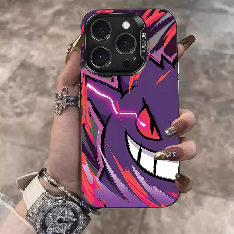 Capas de celular com design de Pokémon, Pikachu e Gengar, para iPhone.