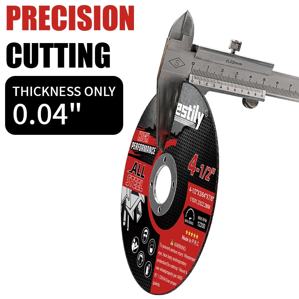 Disco de corte Sbestily All Steel 115mm preto medido com paquímetro mostrando espessura de 0,04 polegadas