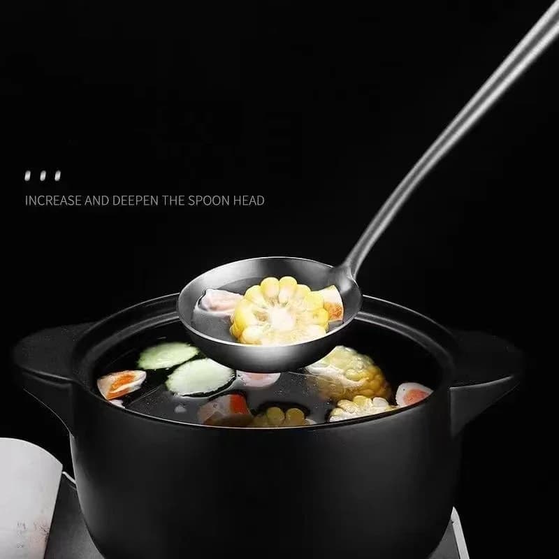 Concha de aço inoxidável 304 para cozinha, usada para servir sopa em panela preta