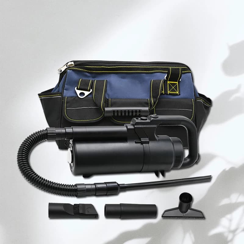 Aspirador de pó portátil com acessórios e bolsa de transporte azul e preta bivolt