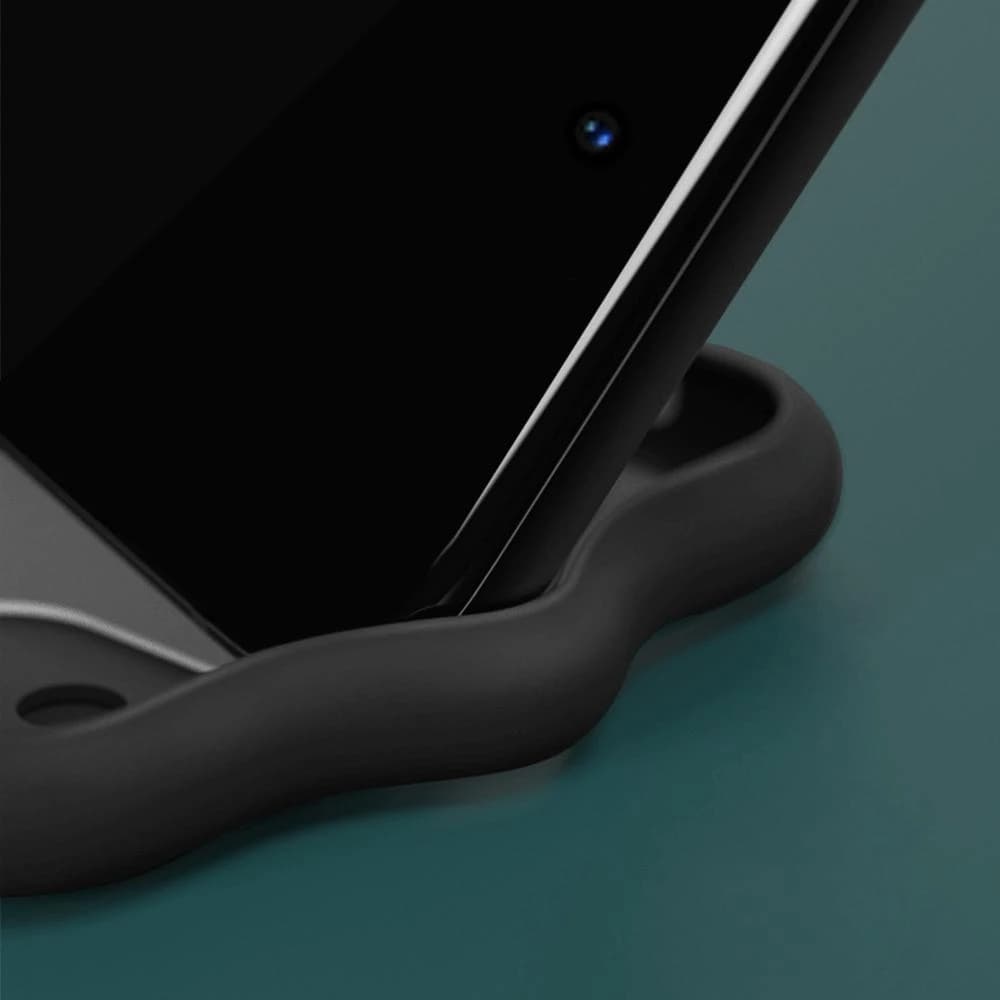 Detalhe da capa preta para Xiaomi Redmi Note 14 com bordas elevadas para proteção da tela