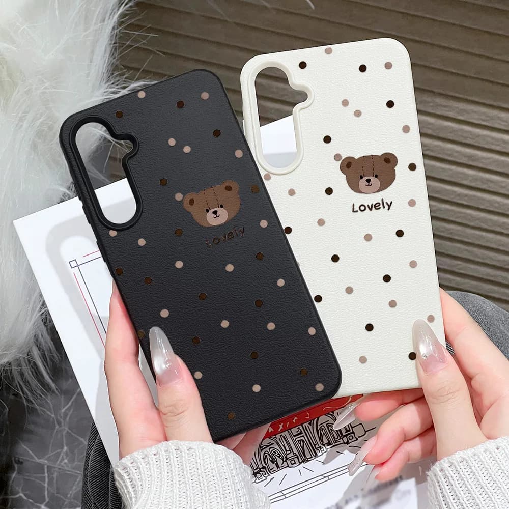 Capa de Celular Fofa de Urso em Desenho Animado para Samsung Galaxy S25 Ultra S24 FE S23 A56 5G A55 A16 A17 A36 A53 A35 A34 A06 A07 A26 A05S