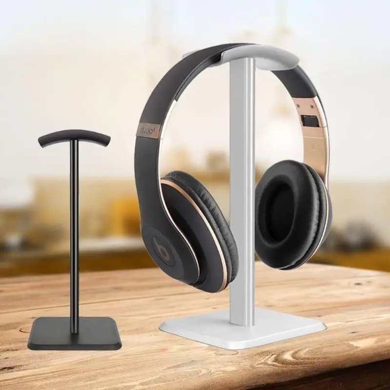 Suporte portátil para fone de ouvido gamer em liga de alumínio preto com base estável sobre mesa