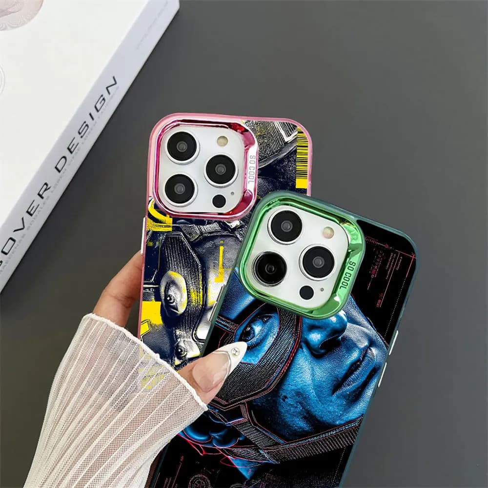 Capa protetora para Xiaomi Redmi Note com design Capitão América em cores preta, amarela e azul com bordas coloridas