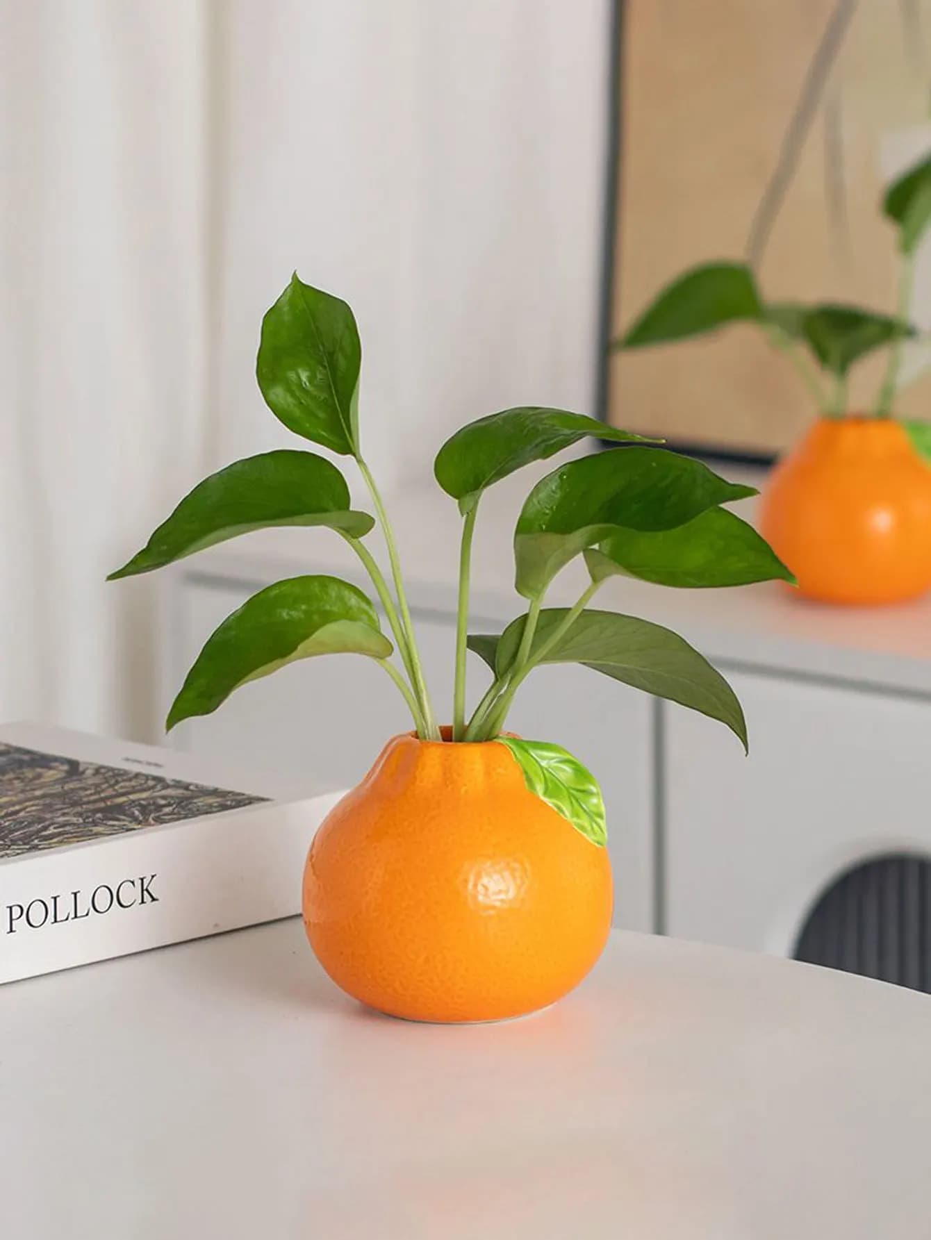 Vaso criativo de cerâmica laranja para decoração de mesa