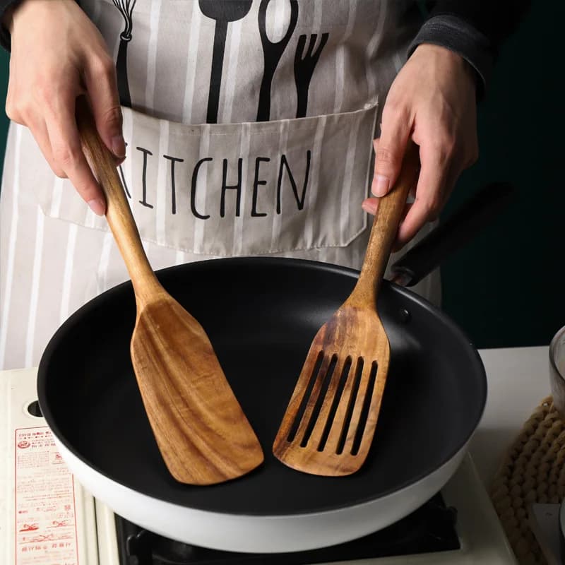 Espátula de madeira de teca com cabo longo, madeira maciça, pá com vazamento de madeira de acácia, pá antiaderente doméstica, ferramenta de cozinha para fritar