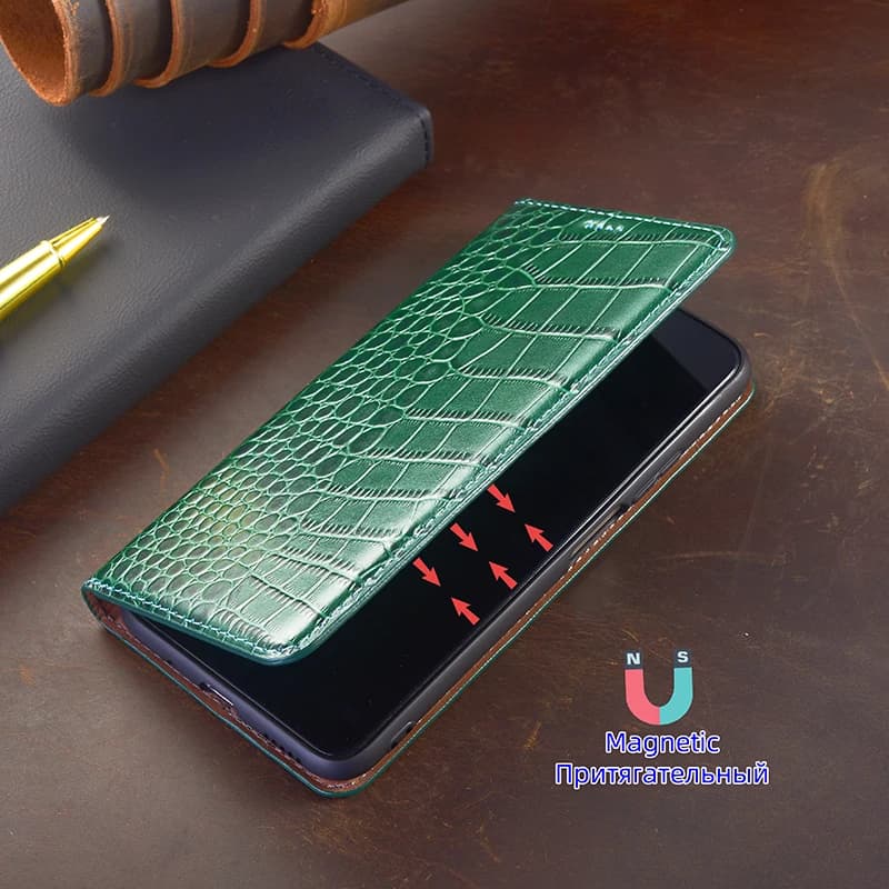 Capa verde para Xiaomi Poco linha C em couro genuíno com textura croco e fechamento magnético