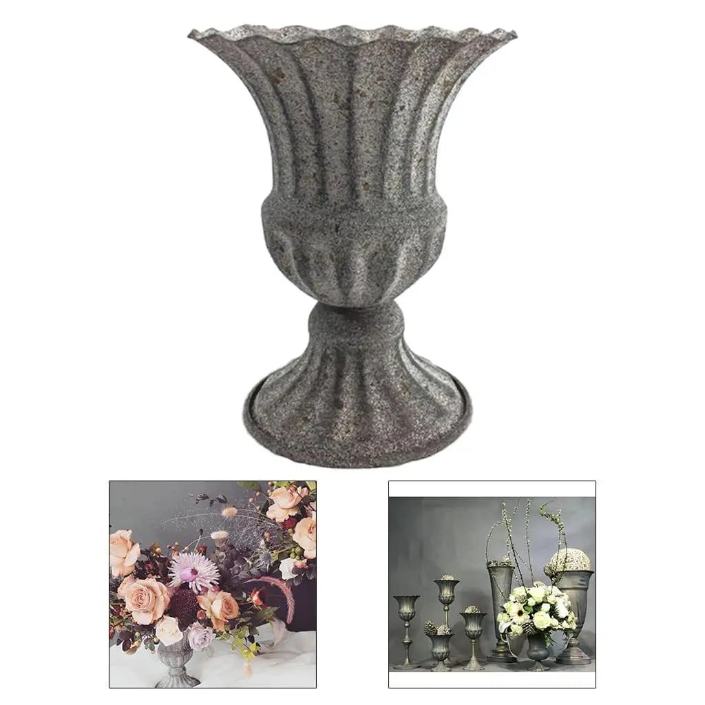 Vaso decorativo vintage médio em ferro cinza com acabamento rústico para flores secas
