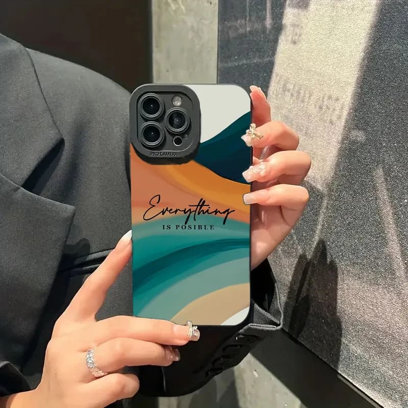Capa Xiaomi Redmi Note 14 com design listrado multicolorido e citação inspiradora Everything is Possible