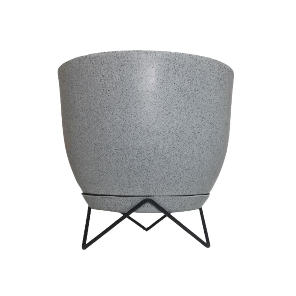 Vaso decorativo cinza com suporte preto, ângulo frontal