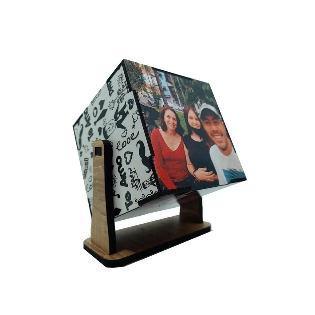Cubo giratório porta retrato com fotos de família, preto e branco