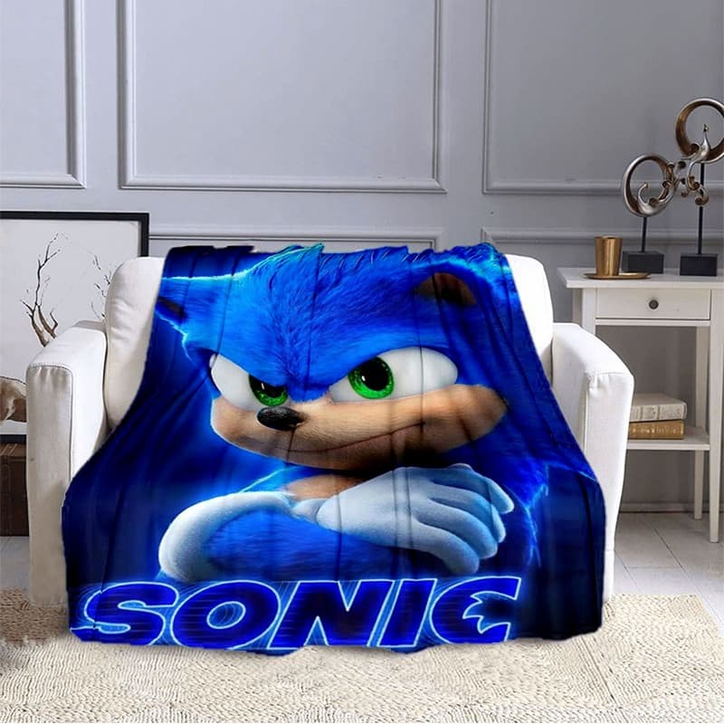 Manta de cama Sonic em microfibra azul com imagem do personagem segurando um escudo
