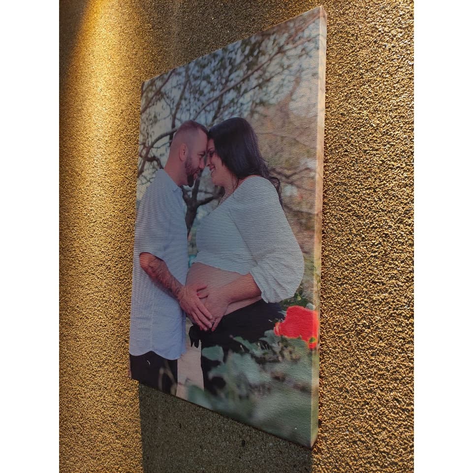 Quadro decorativo personalizado em tela canvas com foto de um casal abraçados