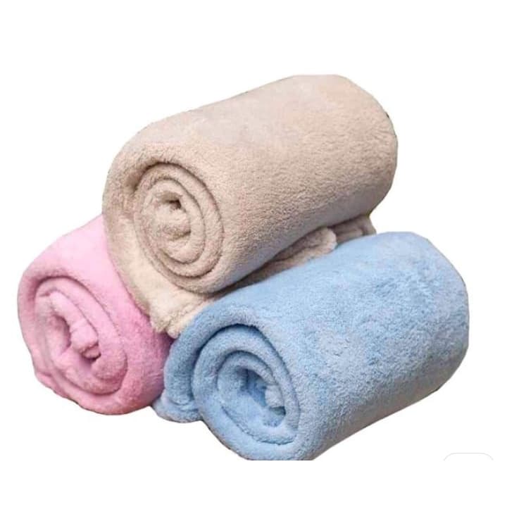 Kit 18 mantinhas infantis microfibra, cores pastel, para berço, enroladas