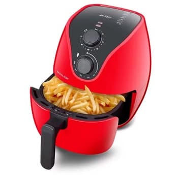Fritadeira Air Fryer vermelha Multilaser 4 litros 1500W com batatas fritas na cesta aberta