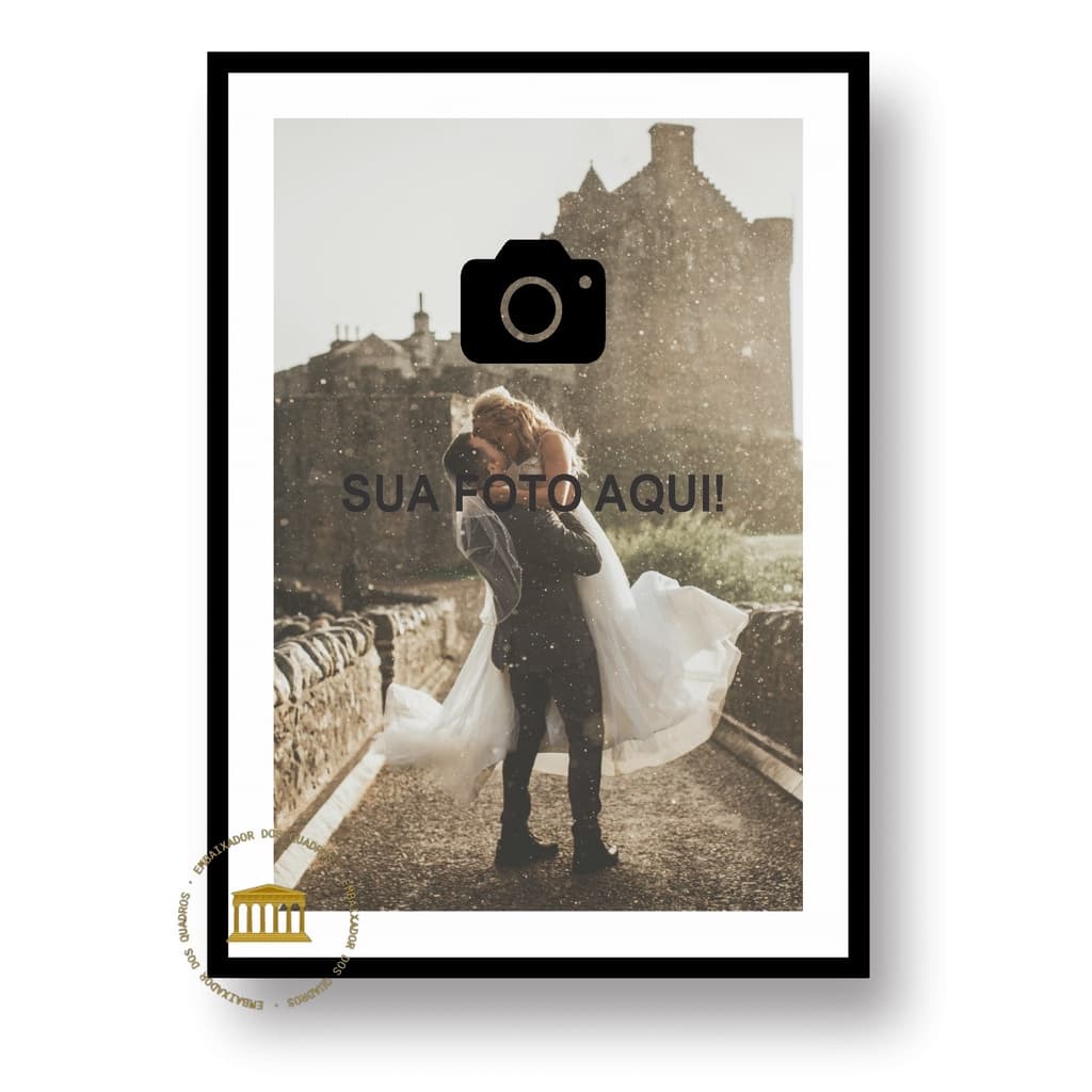 Quadro decorativo personalizado com moldura preta e texto 'SUA FOTO AQUI!'