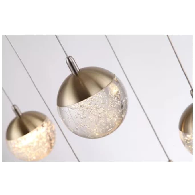 Luminária pendente moderna com bolas de cristal e acabamento dourado