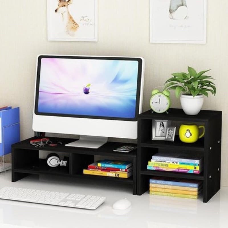 Suporte para monitor de mesa preto com monitor branco e teclado branco