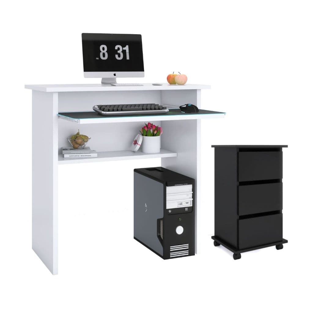 Mesa de escritório branca com monitor, teclado, mouse, flores e gaveteiro preto