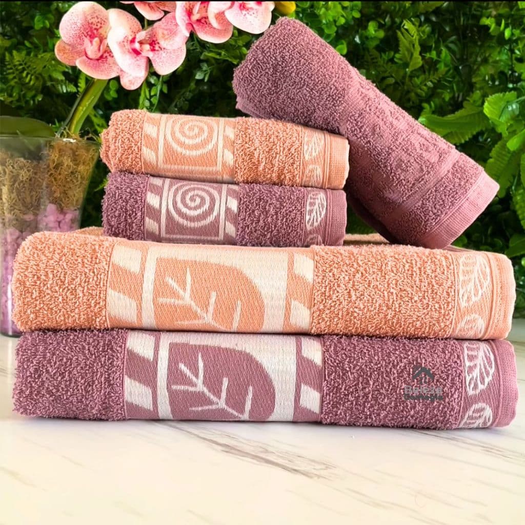 Kit de toalhas de banho 5 peças com padrões florais e folhas em rosa e laranja