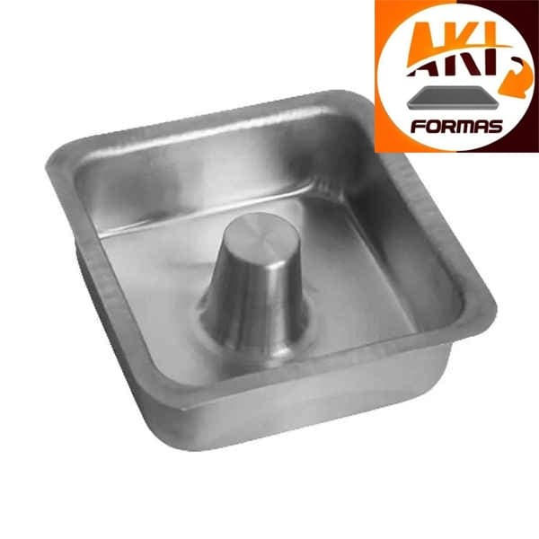 FORMA QUADRADA COM FURO TORTA SUIÇA FEITA DE ALUMINIO GRANDE 22X7 COM NOTA FISCAL (( envelope ))