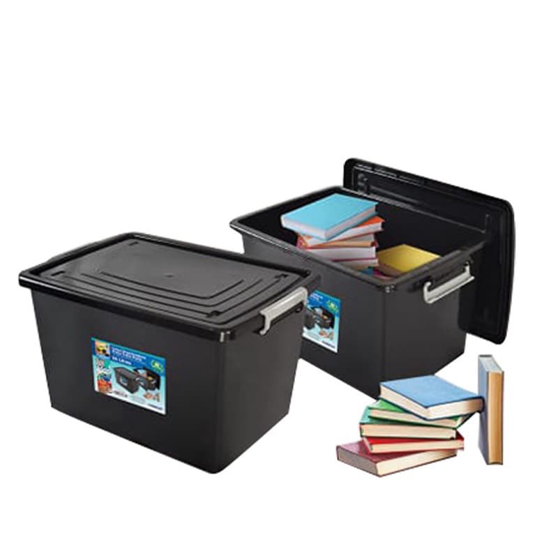 Caixas organizadoras pretas de 56 litros com livros, fundo branco