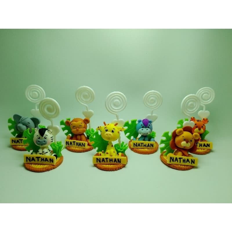 kit 6 lembrancinhas de aniversario,maternidade, cha de bebe/fraldas/revelação de biscuit safari porta recado com nome