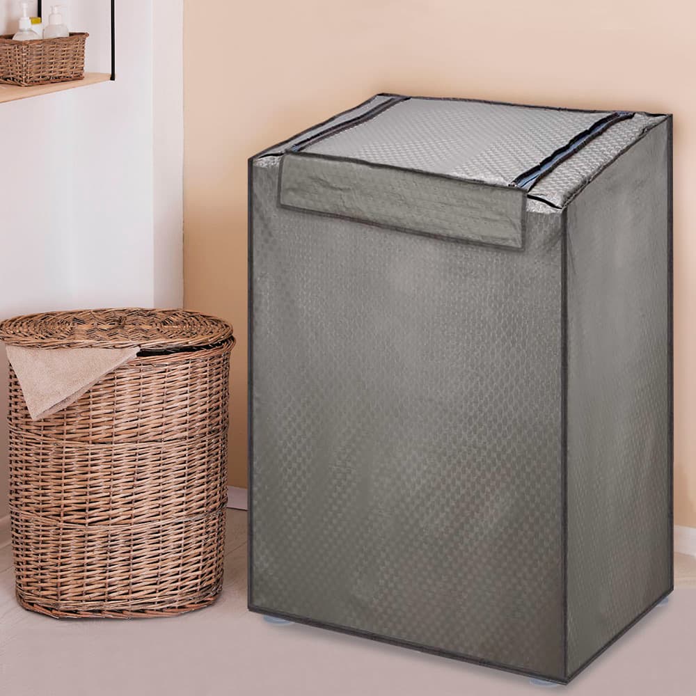 Capa impermeável para máquina de lavar roupas cinza protegendo a lavadora