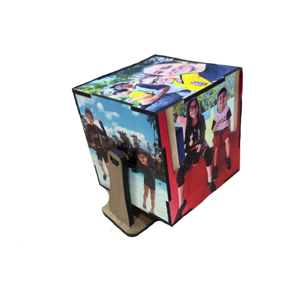 Porta-retrato giratório em formato de cubo com fotos personalizadas para o Dia dos Namorados