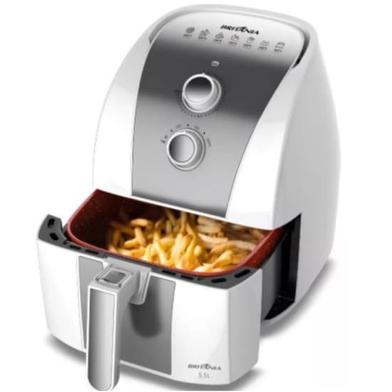 Fritadeira Elétrica Air Fryer Redstone 5,5 Litros Sem Óleo Britânia BAF52 Branca com cesta aberta mostrando batatas fritas.